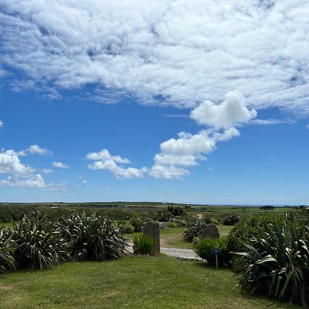 Seaview Holiday Park 彭赞斯 外观 照片